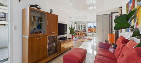 3 bedrooms Duplex in Seine-Saint-Denis, France No. 354907 5