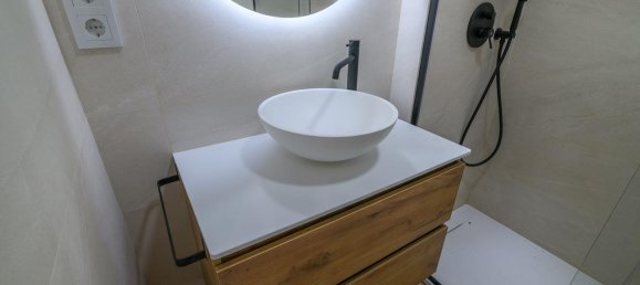 2 bedrooms Apartment in Gracia, Spain No. 187057 4