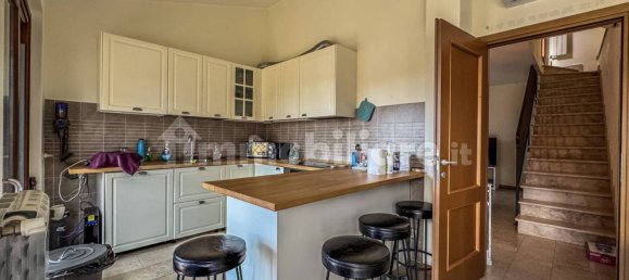 4 bedrooms Villa in Rome, Italy No. 61172 8