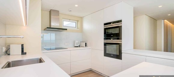 2 bedrooms Penthouse in Quarteira, Portugal No. 133656 17