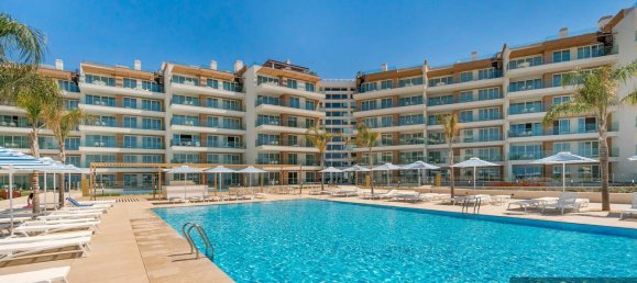 2 bedrooms Penthouse in Quarteira, Portugal No. 133656 2