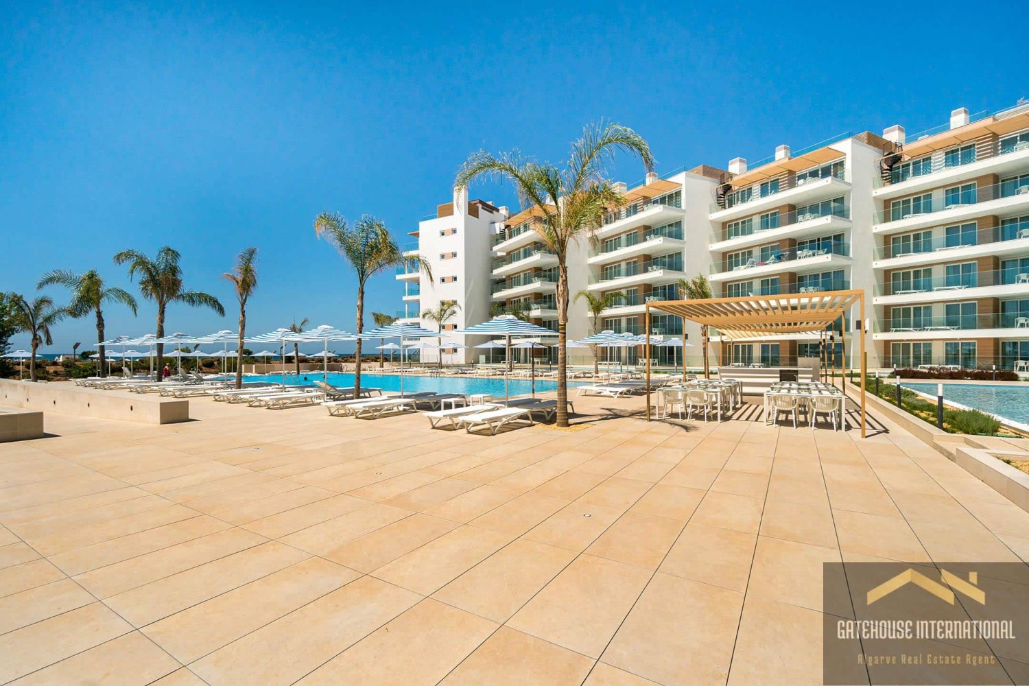 2 bedrooms Penthouse in Quarteira, Portugal No. 133656