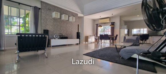 4 bedrooms Villa in Pattaya, Thailand No. 24389 2