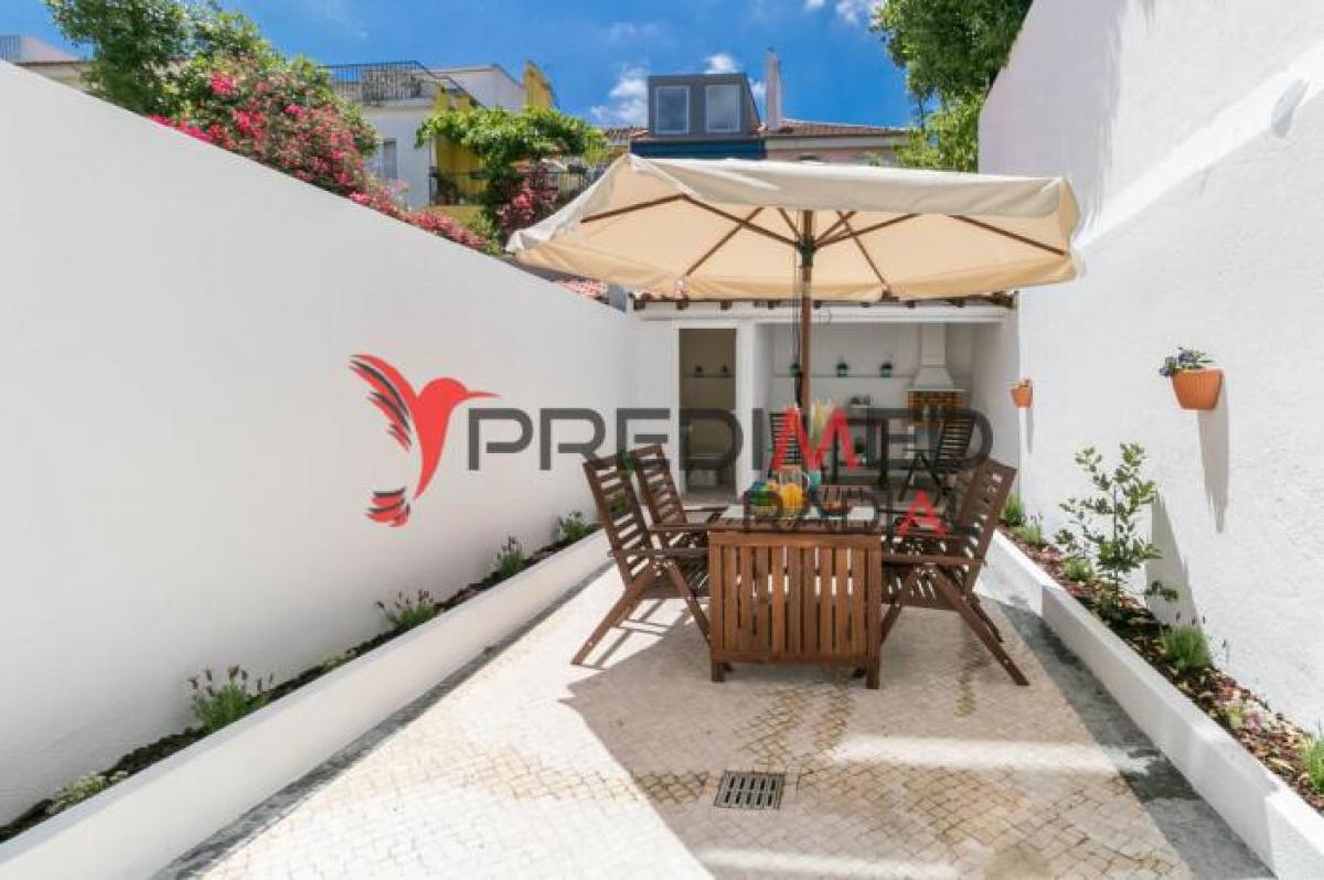 4 bedrooms House in Lisbon, Portugal No. 4949