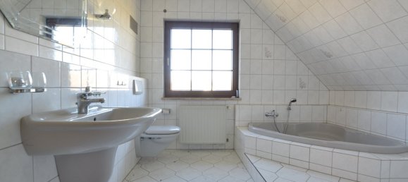 4 rooms House in Saalekreis, Germany No. 16793 21