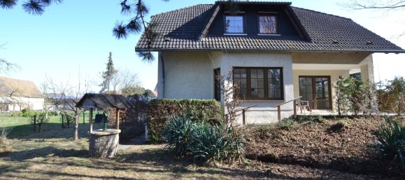 4 rooms House in Saalekreis, Germany No. 16793 36