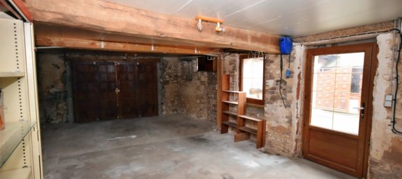 4 bedrooms House in Ver-les-Chartres, France No. 49775 14