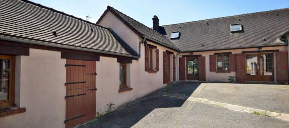 4 bedrooms House in Ver-les-Chartres, France No. 49775 4