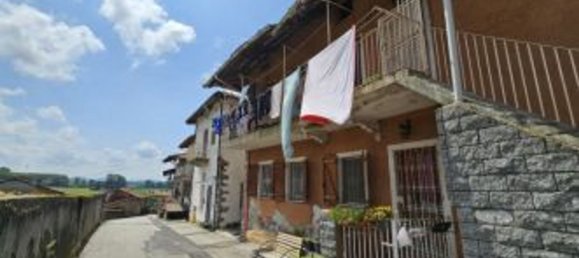 4-Zimmer Haus in Palazzo Canavese, Italy, Nr. 275090 2