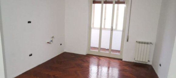3 bedrooms Apartment in Catanzaro, Italy No. 330417 7