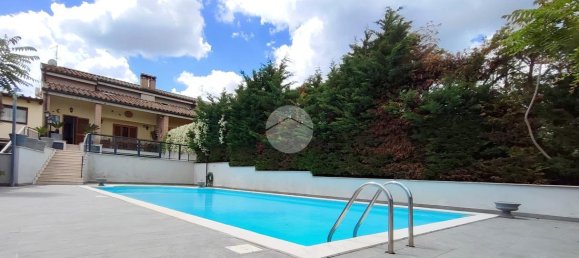 Вилла с 7 комнатами в Рим, Италия № 32898 45