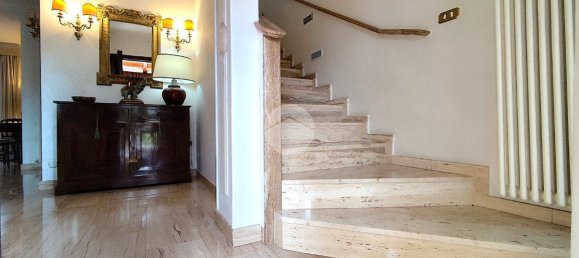 Вилла с 7 комнатами в Рим, Италия № 32898 7