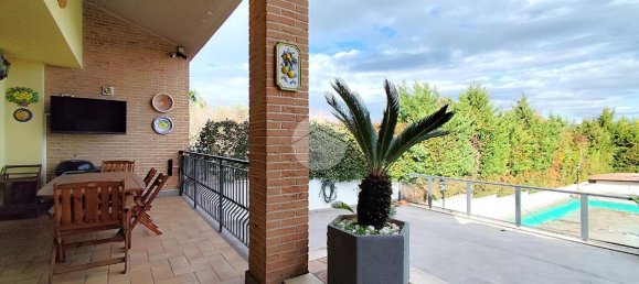 Вилла с 7 комнатами в Рим, Италия № 32898 3