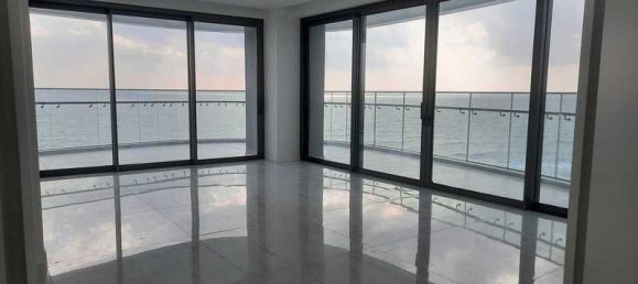 3 bedrooms Apartment in Limassol, Cyprus No. 8656 6