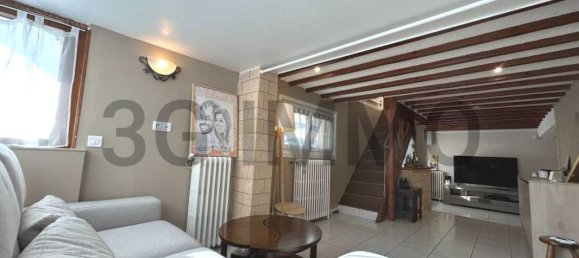 3 bedrooms House in Coubron, France No. 192954 4