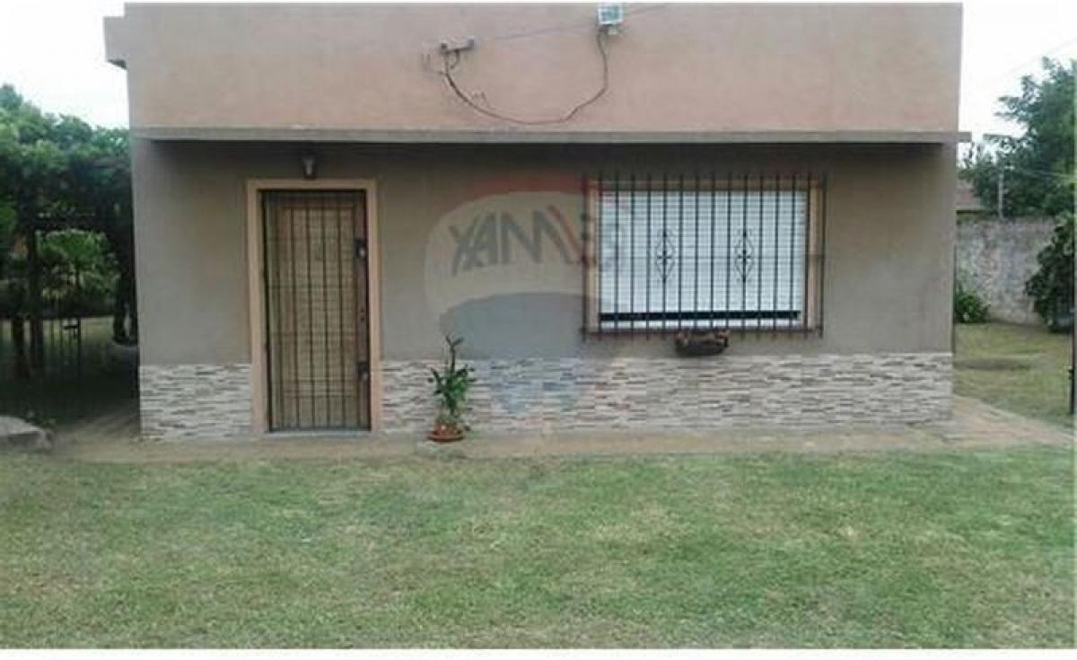 2 bedrooms House in Ituzaingo, Argentina No. 3840