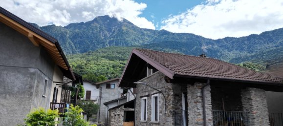 4 rooms House in Colico, Italy No. 258640 7