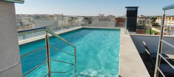 2 bedrooms Apartment in Alicante, Spain No. 181528 3
