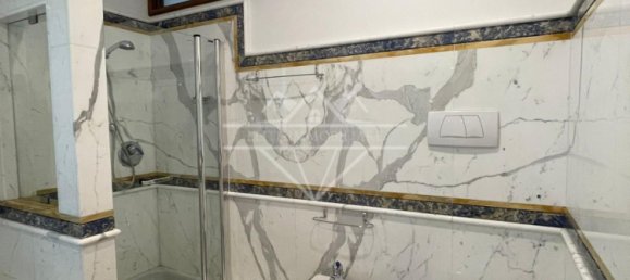 3 bedrooms House in Carrara, Italy No. 189019 24