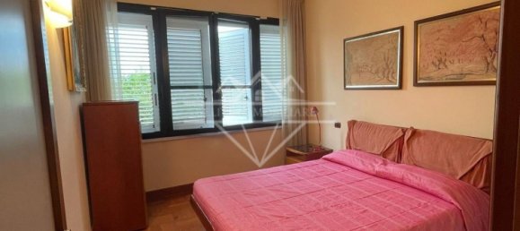 3 bedrooms House in Carrara, Italy No. 189019 20