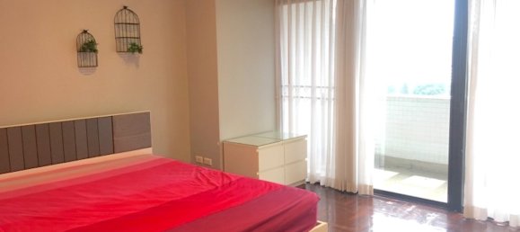 3 bedrooms Condo in Bangkok, Thailand No. 2512 10