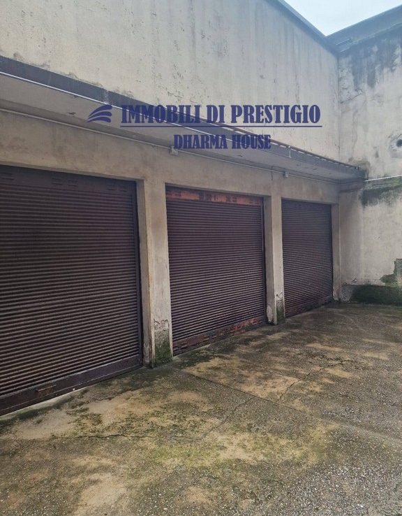 Garage in Milan, Italy 19m², Nr. 248631