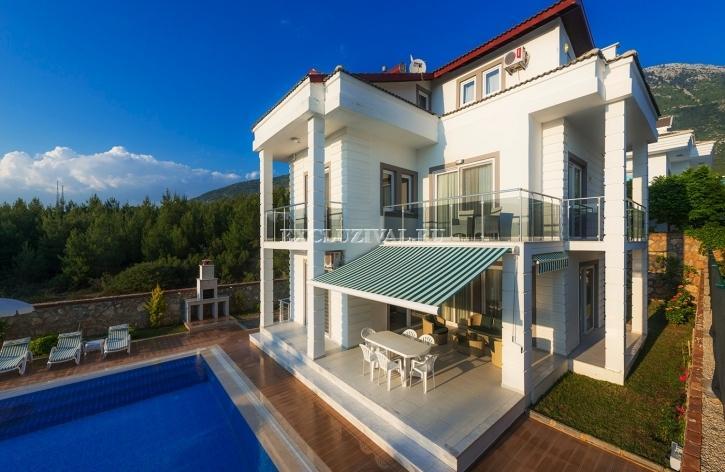 Villa 4+1 in Fethiye, Turkey No. 28372