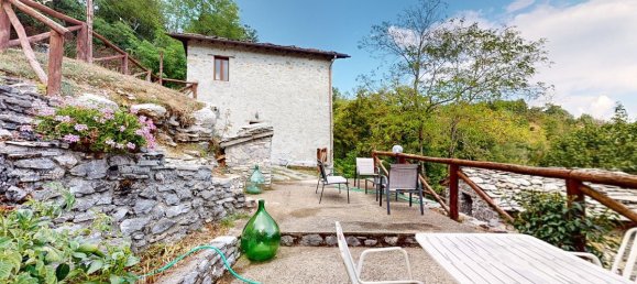 4 bedrooms House in Fabbriche di Vergemoli, Italy No. 237861 38
