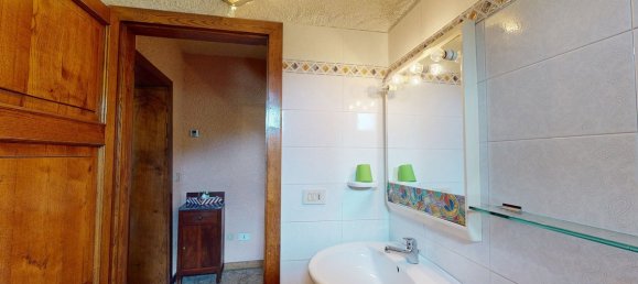 4 bedrooms House in Fabbriche di Vergemoli, Italy No. 237861 9