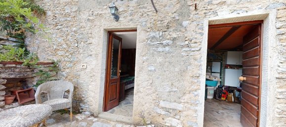 4 bedrooms House in Fabbriche di Vergemoli, Italy No. 237861 32