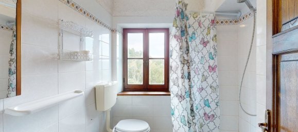 4 bedrooms House in Fabbriche di Vergemoli, Italy No. 237861 23