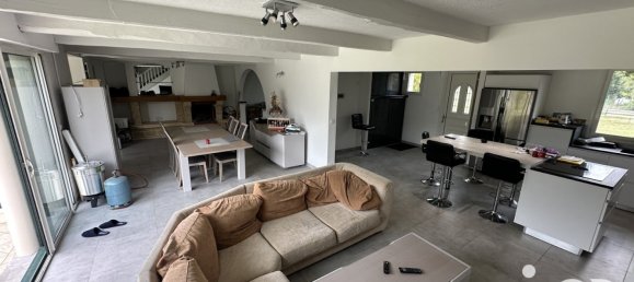 8 rooms House in Josselin, France No. 196140 9