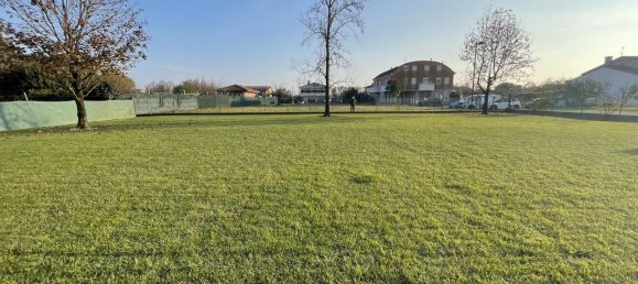 2562m² Land in Curtarolo, Italy No. 237677 2