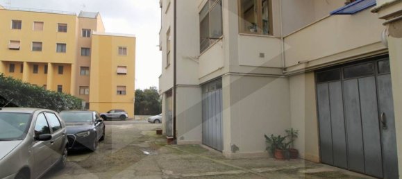 5 rooms Apartment in Cascina, Italy No. 22112 13