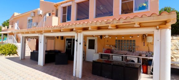 7 bedrooms House in Alicante, Spain No. 176614 3