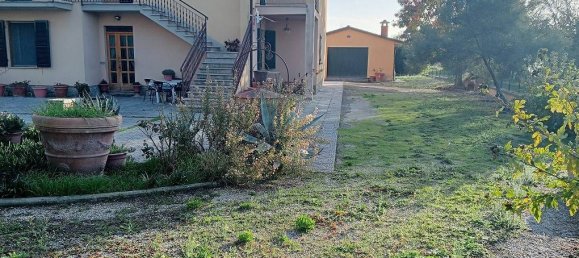 6 bedrooms Villa in Tuoro sul Trasimeno, Italy No. 122850 5