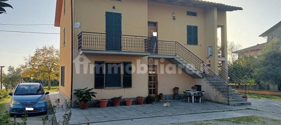 6 bedrooms Villa in Tuoro sul Trasimeno, Italy No. 122850 3
