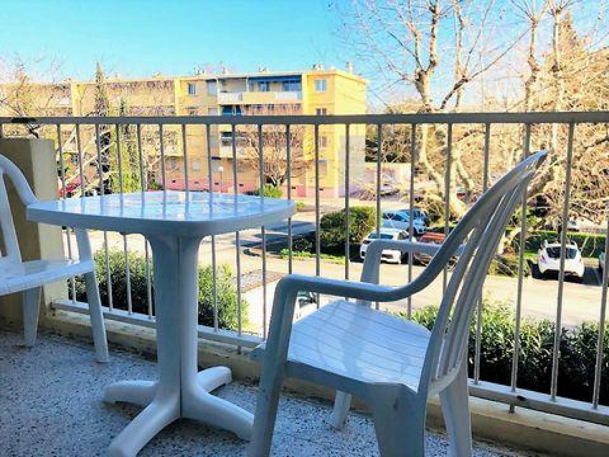 شقة 2 غرف نوم  في Marseille, France رقم 9439