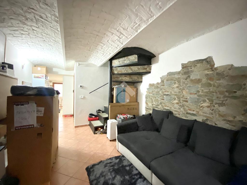 3-salle Maison à None, Italy No. 174654