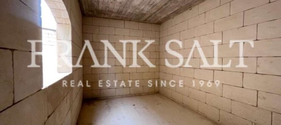 2 bedrooms Apartment in Xlendi, Malta No. 704 6