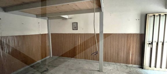 1-Zimmer Gewerbliche Immobilie in Brusciano, Italy, Nr. 24709 14