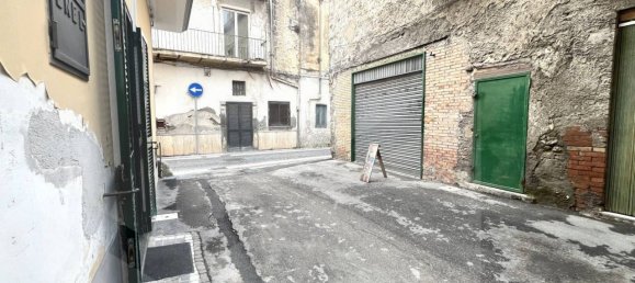 1-Zimmer Gewerbliche Immobilie in Brusciano, Italy, Nr. 24709 15