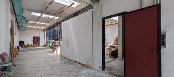 800m² Warehouse in Turin, Italy No. 83622 22