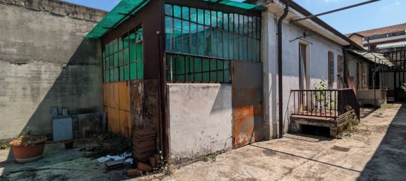 800m² Warehouse in Turin, Italy No. 83622 8