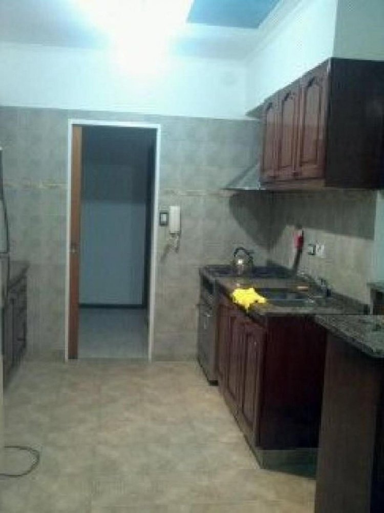 3 chambres Maison à Lomas de Zamora, Argentina No. 57856