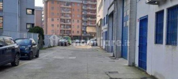 4-Zimmer Gewerbliche Immobilie in Milan, Italy, Nr. 343528 2