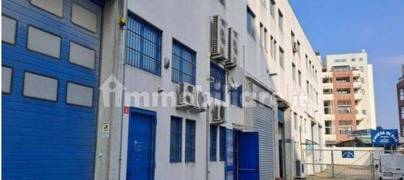 4-Zimmer Gewerbliche Immobilie in Milan, Italy, Nr. 343528 3