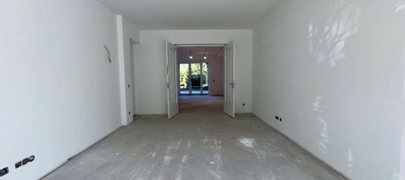 5 Schlafzimmer Doppelhaus in Düsseldorf, Germany, Nr. 55237 3