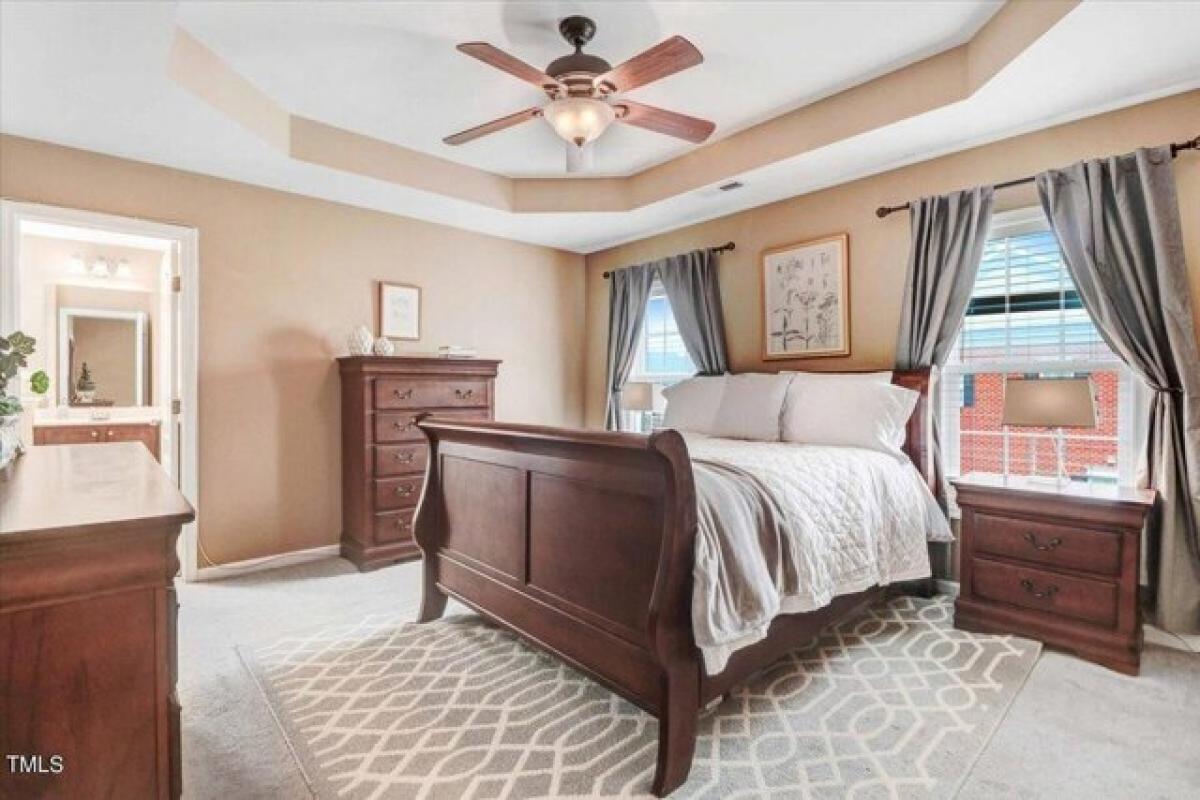 3 Schlafzimmer Haus in Raleigh, USA, Nr. 440961