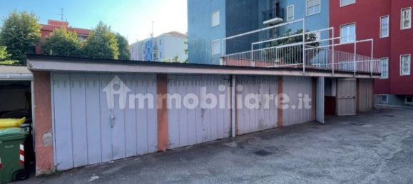 Гараж 11м² в Чезано Босконе, Италия № 278838 7